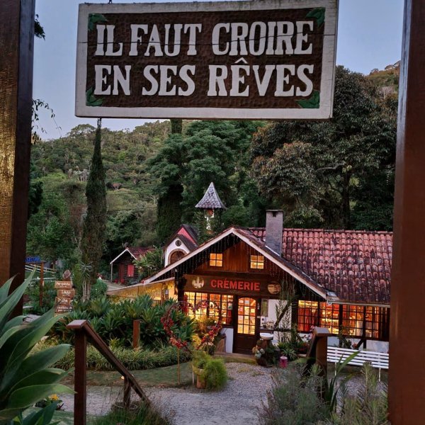 Logomarca de Fazenda Cremerie  Geneve