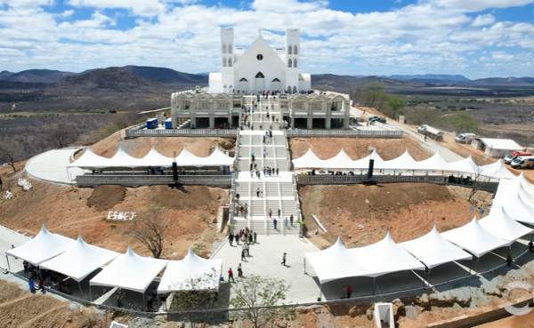 Santuário de Deus Pai Todo-Poderoso – A Fé na Serra de Furnas